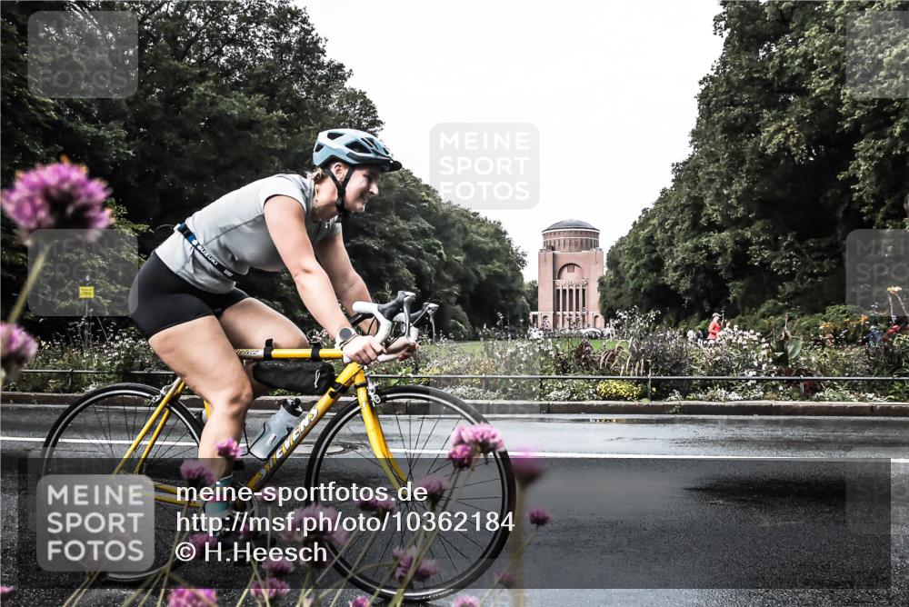 13.09.2026 - Stadtparktriathlon H.Heesch http://msf.ph/oto/10362184 13.09.2026 12:21:26 Radfahren 1109, 1133, 1154, 1179 meine-sportfotos.de