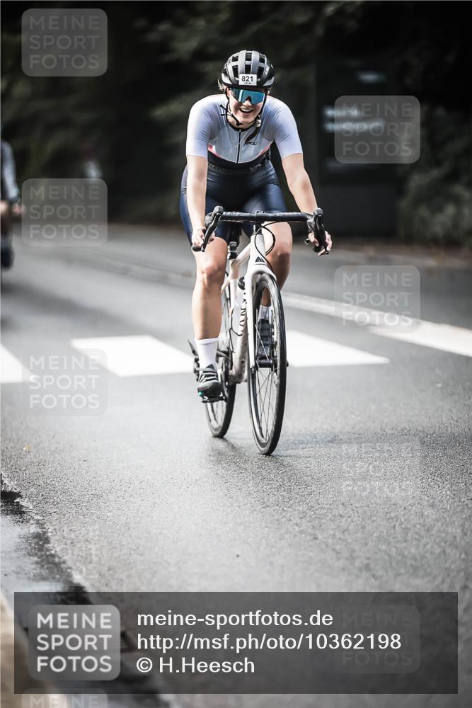 13.09.2026 - Stadtparktriathlon H.Heesch http://msf.ph/oto/10362198 13.09.2026 11:18:33 Radfahren 573, 610, 647, 718, 730, 786, 792, 820, 821 meine-sportfotos.de