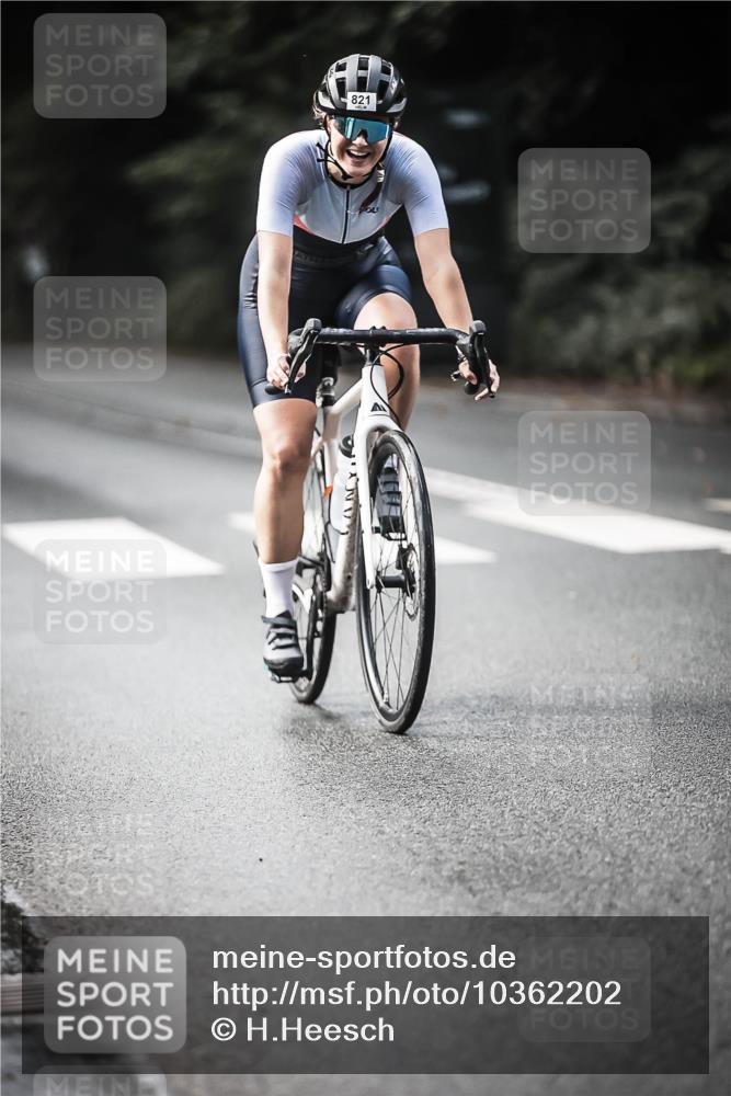 13.09.2026 - Stadtparktriathlon H.Heesch http://msf.ph/oto/10362202 13.09.2026 11:18:33 Radfahren 573, 610, 647, 718, 730, 786, 792, 820, 821 meine-sportfotos.de