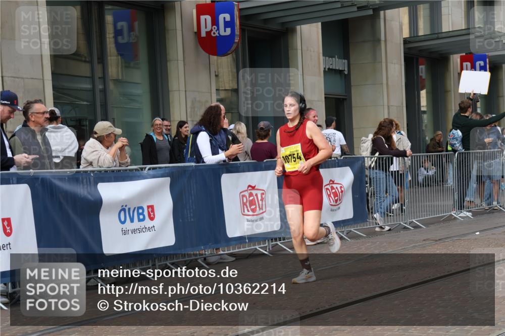 13.09.2026 - 21. swb-Marathon Bremen Strokosch-Dieckow http://msf.ph/oto/10362214 13.09.2026 11:23:09 Ziel 10349, 10754, 10925, 11266, 11663, 12340, 12440, 10349, 12083 meine-sportfotos.de