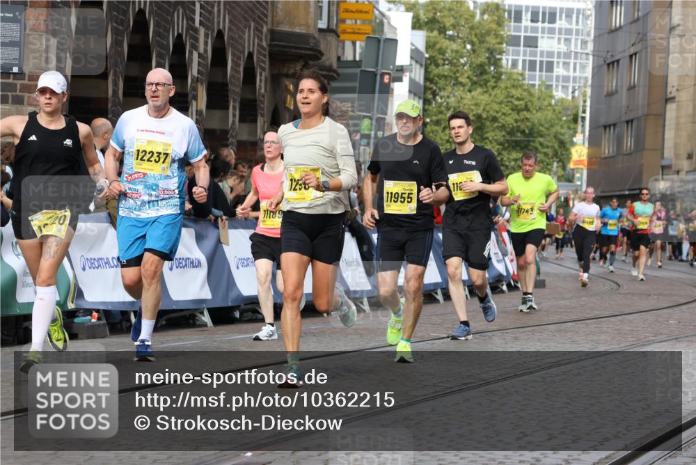 13.09.2026 - 21. swb-Marathon Bremen Strokosch-Dieckow http://msf.ph/oto/10362215 13.09.2026 10:58:43 Ziel 10249, 10530, 10750, 10798, 10878, 10879, 11004, 11120, 11131, 11152, 11202, 11384, 11388, 11403, 11420, 11455, 11686, 11750, 11906, 11952, 11953, 12017, 12092, 12180, 12386, 12387, 12499, 12518, 10254, 10485, 10787, 10794, 10832, 10948, 11228, 11267, 11278, 12130, 12131, 12176, 12271, 12414 meine-sportfotos.de
