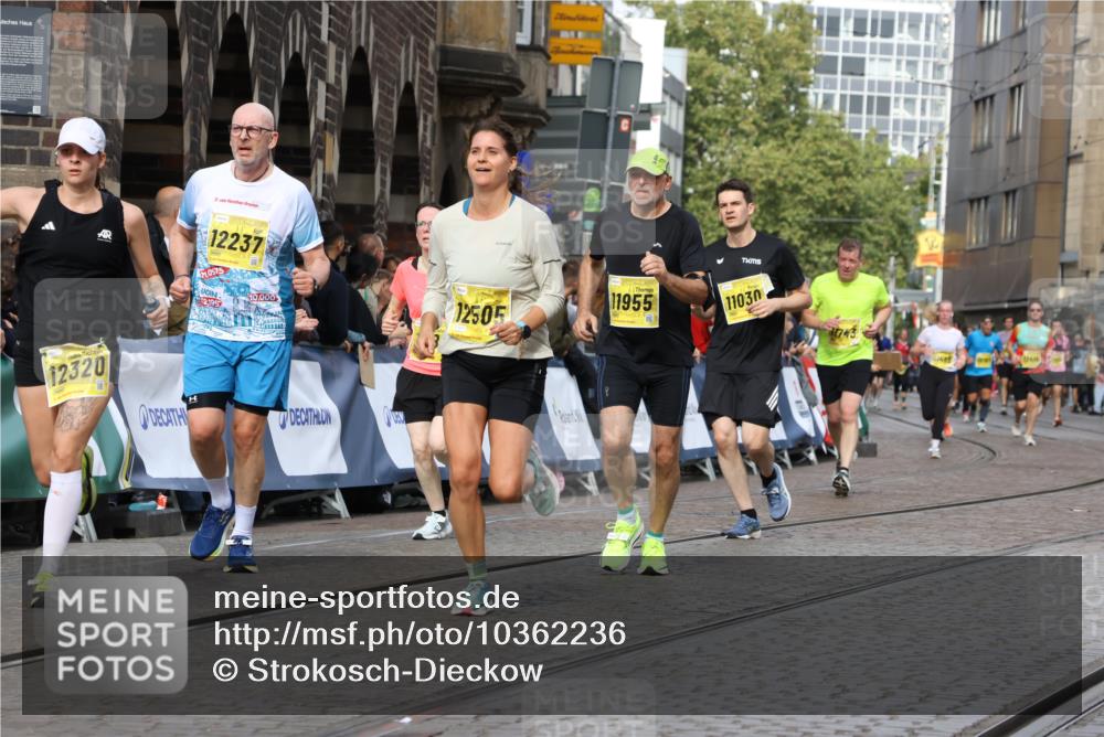 13.09.2026 - 21. swb-Marathon Bremen Strokosch-Dieckow http://msf.ph/oto/10362236 13.09.2026 10:58:43 Ziel 10249, 10530, 10750, 10798, 10878, 10879, 11004, 11120, 11131, 11152, 11202, 11384, 11388, 11403, 11420, 11455, 11686, 11750, 11906, 11952, 11953, 12017, 12092, 12180, 12386, 12387, 12499, 12518, 10254, 10485, 10787, 10794, 10832, 10948, 11228, 11267, 11278, 12130, 12131, 12176, 12271, 12414 meine-sportfotos.de
