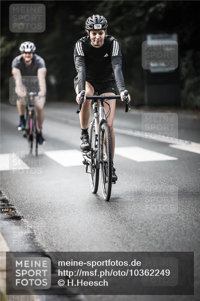 13.09.2026 - Stadtparktriathlon H.Heesch http://msf.ph/oto/10362249 13.09.2026 11:18:36 Radfahren 573, 610, 647, 718, 786, 820, 821 meine-sportfotos.de