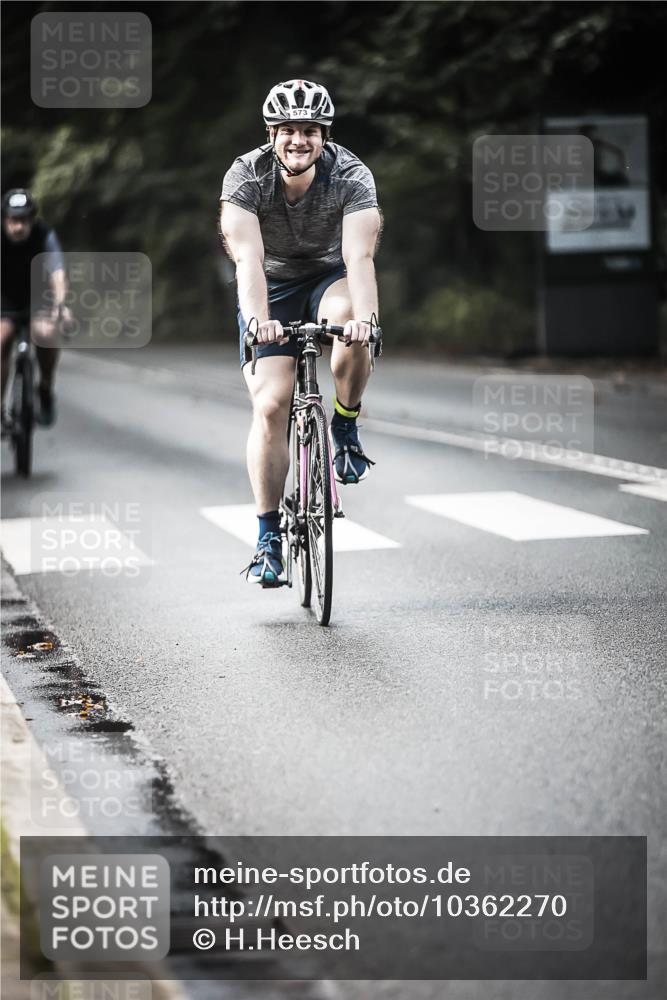 13.09.2026 - Stadtparktriathlon H.Heesch http://msf.ph/oto/10362270 13.09.2026 11:18:37 Radfahren 573, 610, 647, 718, 754, 786, 820, 821 meine-sportfotos.de