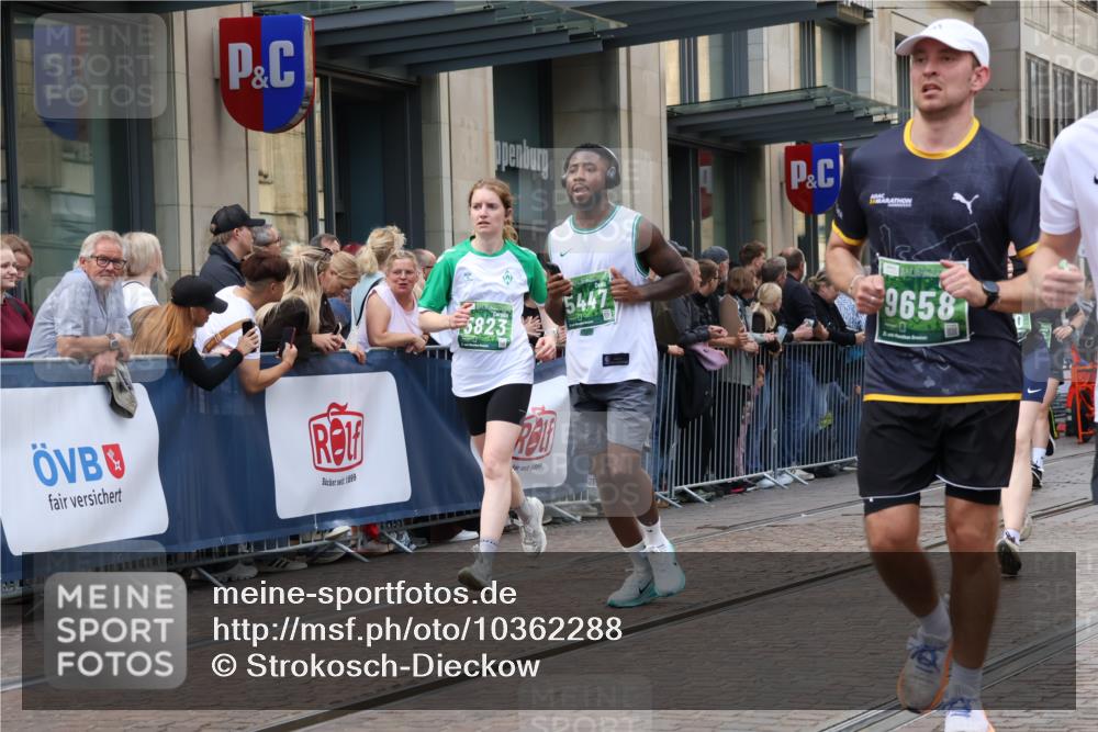 13.09.2026 - 21. swb-Marathon Bremen Strokosch-Dieckow http://msf.ph/oto/10362288 13.09.2026 13:36:27 Ziel 164, 551, 813, 843, 1641, 1936, 2275, 2467, 2673, 2731, 2819, 2823, 3067, 3122, 3541, 3585, 3635, 3815, 3874, 3998, 4006, 4050, 4182, 4216, 4304, 4335, 4414, 4676, 4892, 5061, 5236, 5355, 5447, 5656, 5781, 5823, 6050, 6269, 6280, 6340, 6408, 6516, 6568, 6966, 7039, 7046, 7229, 7237, 7249, 7344, 7640, 7656, 7765, 7808, 8034, 8498, 8685, 8723, 8790, 9331, 9589, 9658, 9776, 9807, 10068, 10070, 372, 900, 1072, 1738, 1880, 2339, 2467, 2692, 2700, 2931, 2949, 3067, 3224, 3291 meine-sportfotos.de