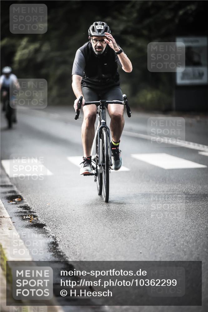 13.09.2026 - Stadtparktriathlon H.Heesch http://msf.ph/oto/10362299 13.09.2026 11:18:39 Radfahren 573, 610, 718, 754, 786, 821 meine-sportfotos.de