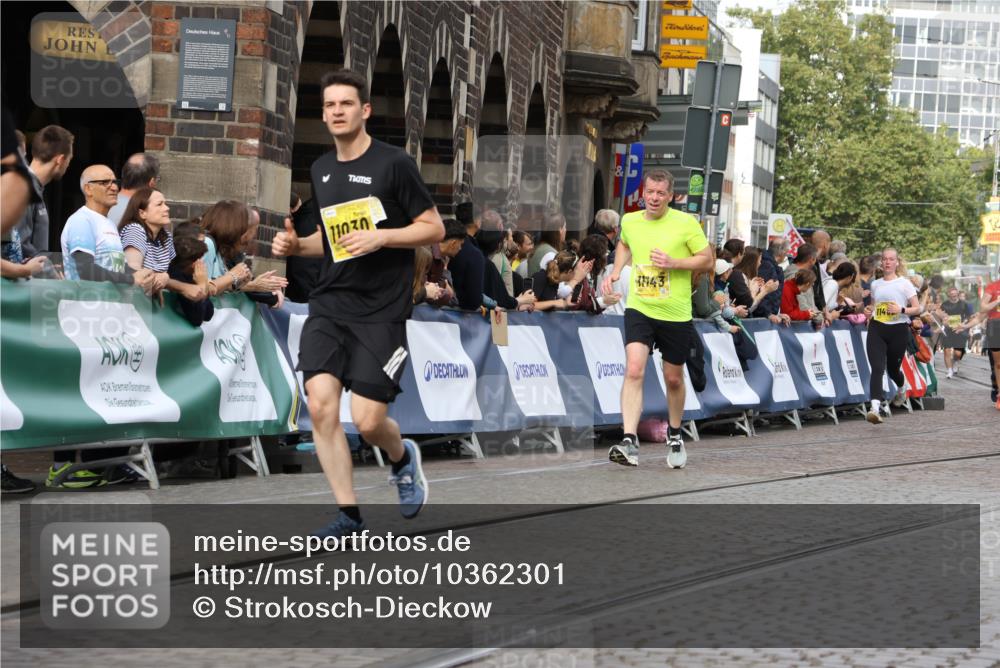 13.09.2026 - 21. swb-Marathon Bremen Strokosch-Dieckow http://msf.ph/oto/10362301 13.09.2026 10:58:47 Ziel 10530, 10878, 10879, 11004, 11131, 11152, 11189, 11202, 11384, 11403, 11455, 11686, 11750, 11906, 11953, 11955, 12092, 12180, 12237, 12320, 12499, 12505, 12518, 10254, 10383, 10427, 10477, 10485, 10787, 10794, 10832, 10843, 10948, 11034, 11267, 11278, 11602, 12015, 12127, 12130, 12131, 12176, 12271, 12414 meine-sportfotos.de