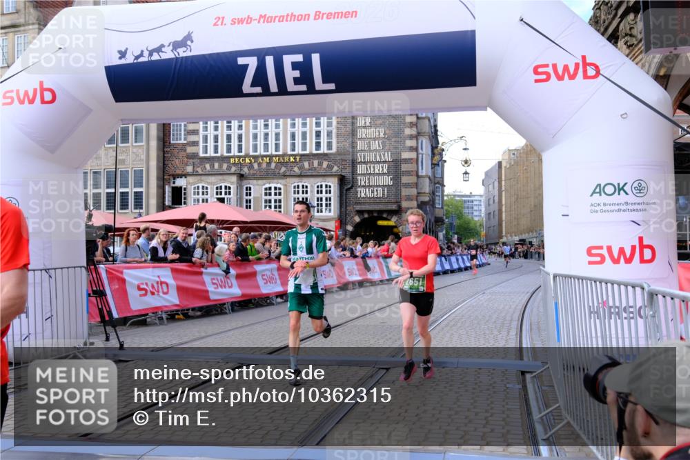 13.09.2026 - 21. swb-Marathon Bremen Tim E. http://msf.ph/oto/10362315 13.09.2026 12:59:41 Ziel 658, 1248, 1751, 1800, 1993, 2651, 3251, 4096, 8383, 9533 meine-sportfotos.de