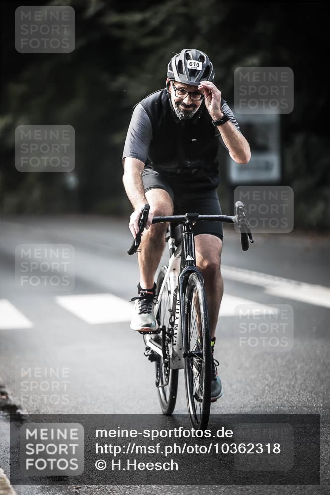 13.09.2026 - Stadtparktriathlon H.Heesch http://msf.ph/oto/10362318 13.09.2026 11:18:39 Radfahren 573, 610, 718, 754, 786, 821 meine-sportfotos.de