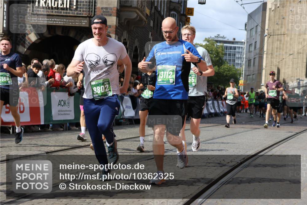13.09.2026 - 21. swb-Marathon Bremen Strokosch-Dieckow http://msf.ph/oto/10362325 13.09.2026 13:34:25 Ziel 1364, 1656, 2355, 2464, 2727, 3162, 3389, 3522, 3632, 3790, 3984, 4613, 5265, 5341, 5489, 5563, 5768, 6090, 6151, 6350, 6405, 6509, 6623, 7047, 7113, 7303, 7431, 7897, 7988, 8025, 8641, 8870, 8910, 9905, 10058, 13118, 784, 809, 1395, 1871, 2215, 2831, 3029, 3052, 3058, 3318, 3388, 3409, 3890, 4537, 4616, 5378, 5488, 5566, 5694, 5760, 6255, 7168, 7833, 7962, 8182, 8381, 8453, 8552, 9751, 9788 meine-sportfotos.de