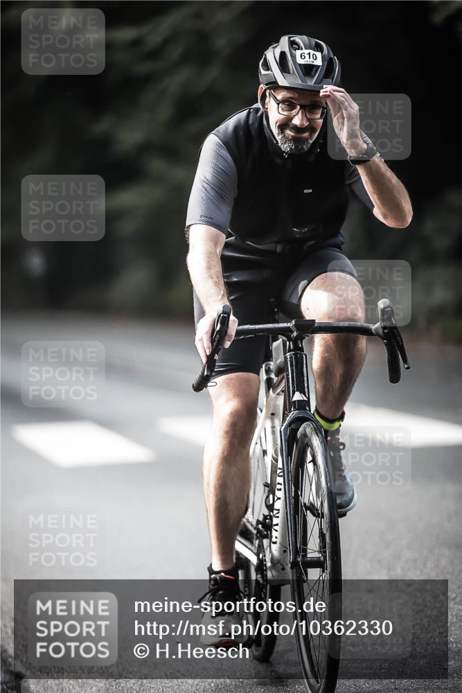 13.09.2026 - Stadtparktriathlon H.Heesch http://msf.ph/oto/10362330 13.09.2026 11:18:39 Radfahren 573, 610, 718, 754, 786, 821 meine-sportfotos.de