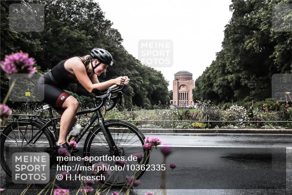 13.09.2026 - Stadtparktriathlon H.Heesch http://msf.ph/oto/10362335 13.09.2026 12:22:19 Radfahren 960, 1057, 1121, 1160 meine-sportfotos.de