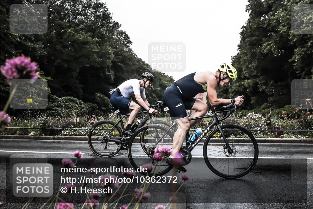 13.09.2026 - Stadtparktriathlon H.Heesch http://msf.ph/oto/10362372 13.09.2026 12:22:36 Radfahren 966, 983, 997, 1068 meine-sportfotos.de