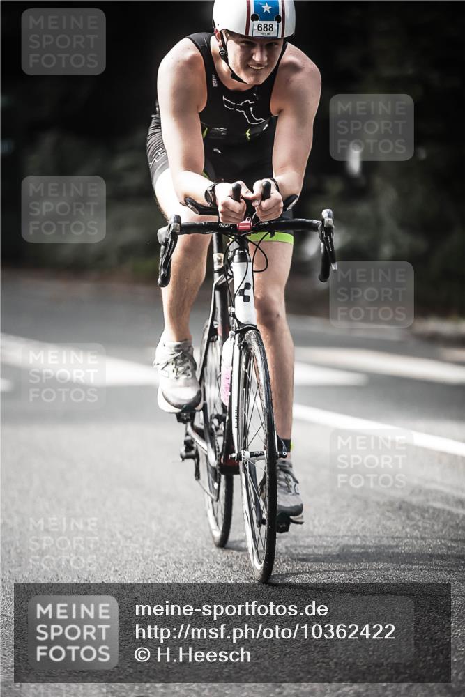 13.09.2026 - Stadtparktriathlon H.Heesch http://msf.ph/oto/10362422 13.09.2026 11:18:49 Radfahren 603, 688, 754 meine-sportfotos.de