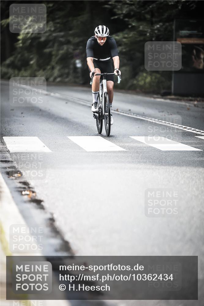 13.09.2026 - Stadtparktriathlon H.Heesch http://msf.ph/oto/10362434 13.09.2026 11:18:50 Radfahren 603, 685, 688 meine-sportfotos.de