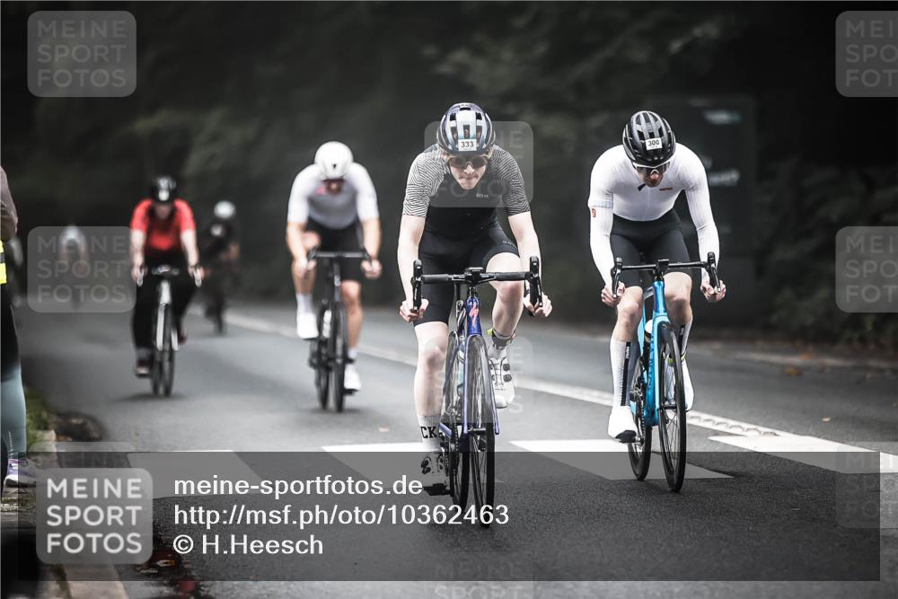 13.09.2026 - Stadtparktriathlon H.Heesch http://msf.ph/oto/10362463 13.09.2026 10:05:14 Radfahren 213, 262, 264, 281, 300, 333 meine-sportfotos.de