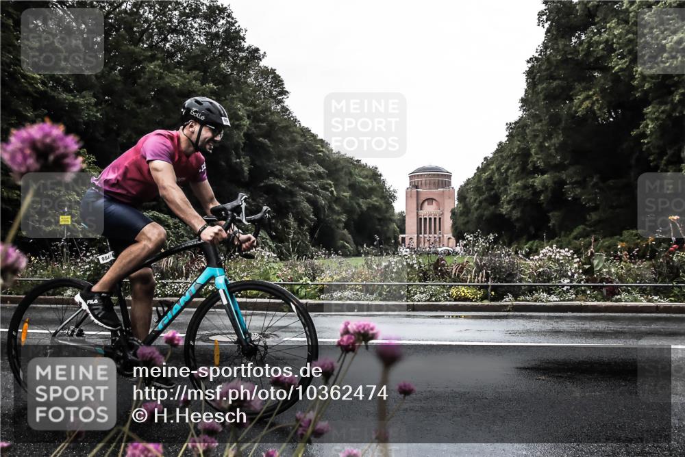 13.09.2026 - Stadtparktriathlon H.Heesch http://msf.ph/oto/10362474 13.09.2026 12:23:16 Radfahren 954 meine-sportfotos.de