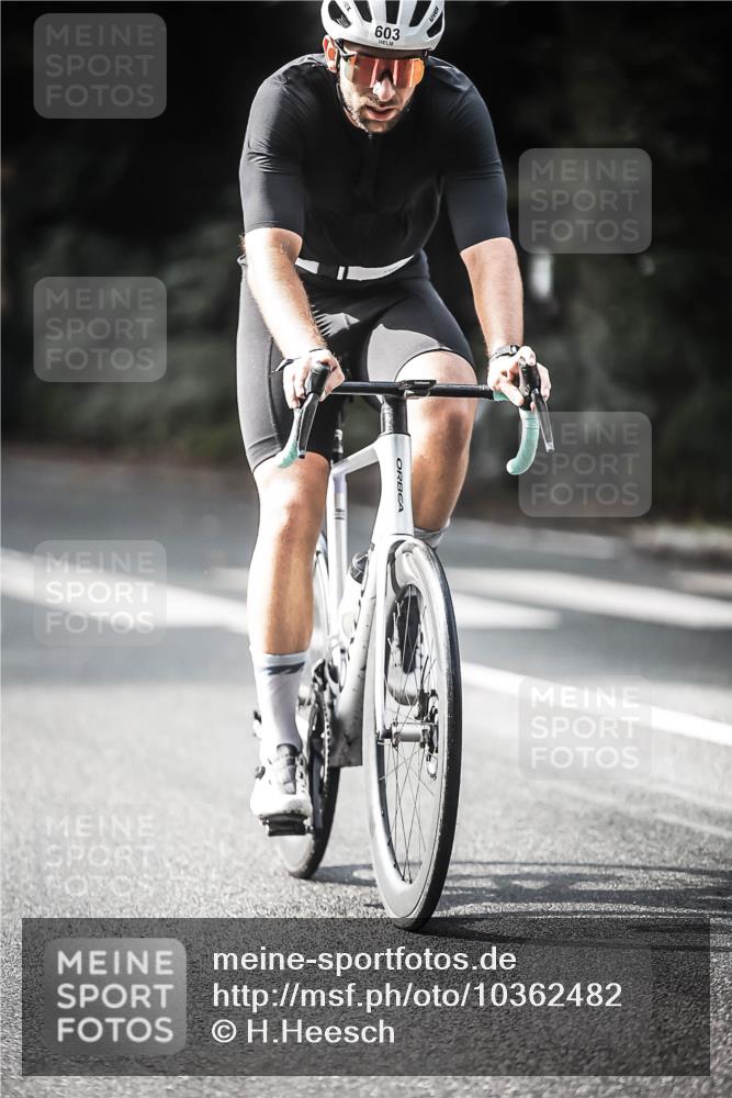 13.09.2026 - Stadtparktriathlon H.Heesch http://msf.ph/oto/10362482 13.09.2026 11:18:52 Radfahren 603, 685, 688, 694 meine-sportfotos.de