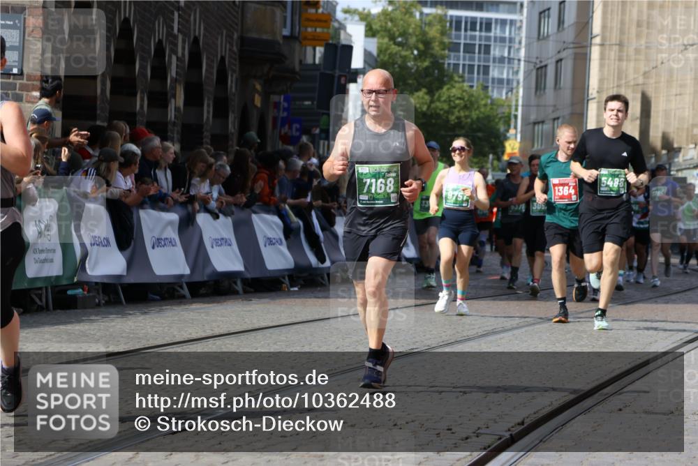 13.09.2026 - 21. swb-Marathon Bremen Strokosch-Dieckow http://msf.ph/oto/10362488 13.09.2026 13:34:30 Ziel 1364, 2355, 2464, 3162, 3632, 3636, 3790, 3984, 4613, 5147, 5265, 5341, 5489, 5768, 6090, 6350, 6405, 6509, 7047, 7113, 7303, 7696, 7897, 7988, 8870, 8910, 9094, 9100, 9402, 9905, 10058, 13118, 1395, 1871, 1967, 2831, 3052, 3058, 3388, 3765, 3842, 4537, 5378, 5488, 5694, 5760, 6128, 6168, 6244, 7168, 7833, 8182, 8381, 8453, 8493, 8552, 8683, 9751, 9788 meine-sportfotos.de
