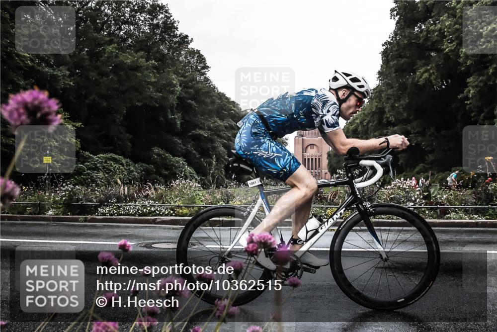 13.09.2026 - Stadtparktriathlon H.Heesch http://msf.ph/oto/10362515 13.09.2026 12:23:38 Radfahren 1001, 1011, 1094, 1107 meine-sportfotos.de