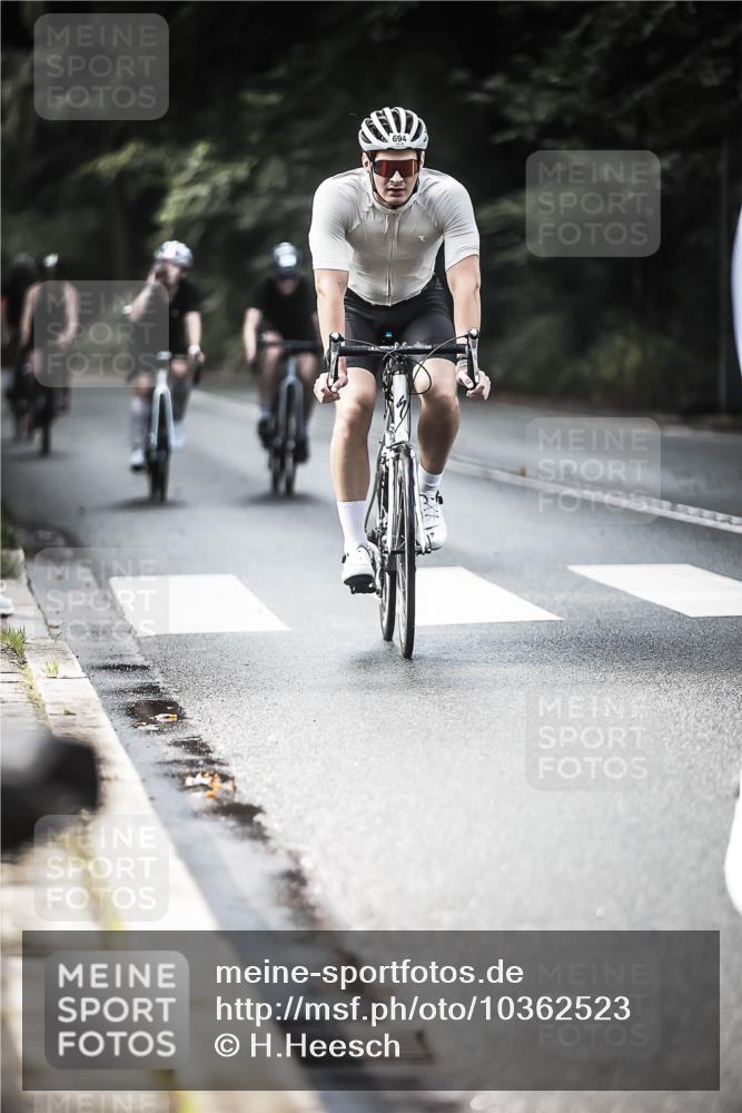 13.09.2026 - Stadtparktriathlon H.Heesch http://msf.ph/oto/10362523 13.09.2026 11:18:57 Radfahren 524, 603, 685, 694, 710, 721, 726, 778 meine-sportfotos.de
