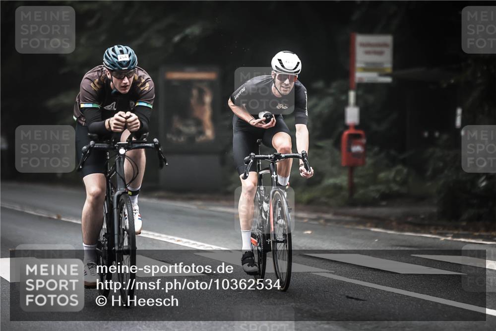 13.09.2026 - Stadtparktriathlon H.Heesch http://msf.ph/oto/10362534 13.09.2026 10:05:18 Radfahren 213, 242, 262, 264, 281, 300, 322, 333 meine-sportfotos.de