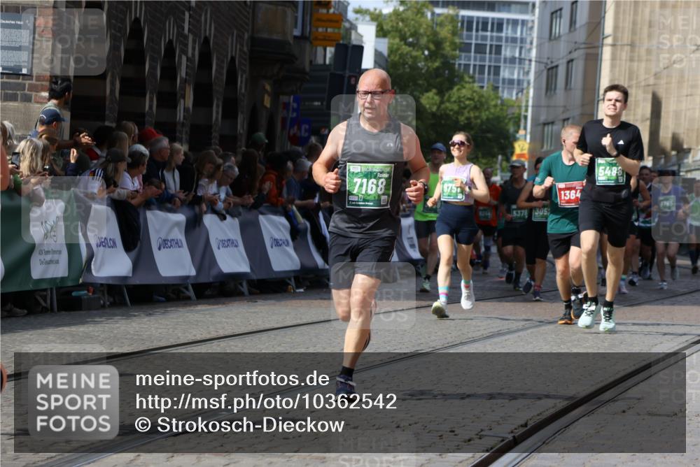 13.09.2026 - 21. swb-Marathon Bremen Strokosch-Dieckow http://msf.ph/oto/10362542 13.09.2026 13:34:30 Ziel 1364, 2355, 2464, 3162, 3632, 3636, 3790, 3984, 4613, 5147, 5265, 5341, 5489, 5768, 6090, 6350, 6405, 6509, 7047, 7113, 7303, 7696, 7897, 7988, 8870, 8910, 9094, 9100, 9402, 9905, 10058, 13118, 1395, 1871, 1967, 2831, 3052, 3058, 3388, 3765, 3842, 4537, 5378, 5488, 5694, 5760, 6128, 6168, 6244, 7168, 7833, 8182, 8381, 8453, 8493, 8552, 8683, 9751, 9788 meine-sportfotos.de