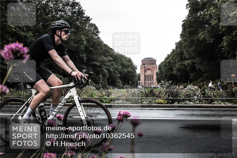 13.09.2026 - Stadtparktriathlon H.Heesch http://msf.ph/oto/10362545 13.09.2026 12:24:01 Radfahren 969, 1188 meine-sportfotos.de