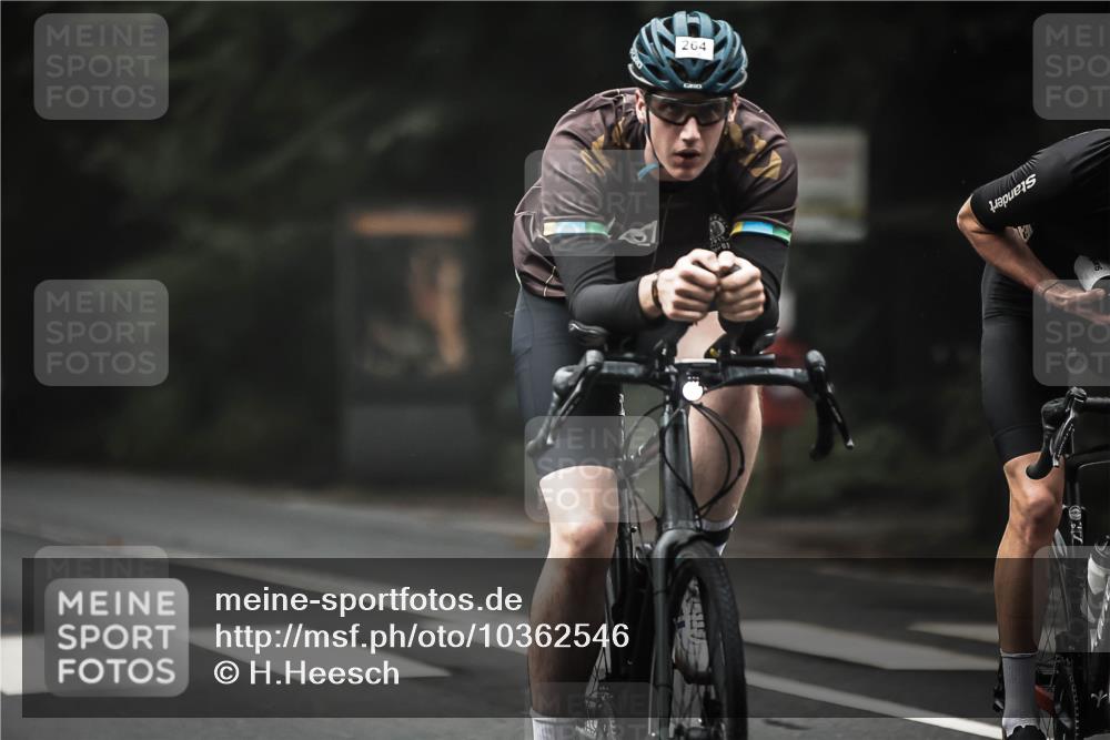 13.09.2026 - Stadtparktriathlon H.Heesch http://msf.ph/oto/10362546 13.09.2026 10:05:19 Radfahren 213, 225, 242, 262, 264, 281, 300, 322, 333 meine-sportfotos.de