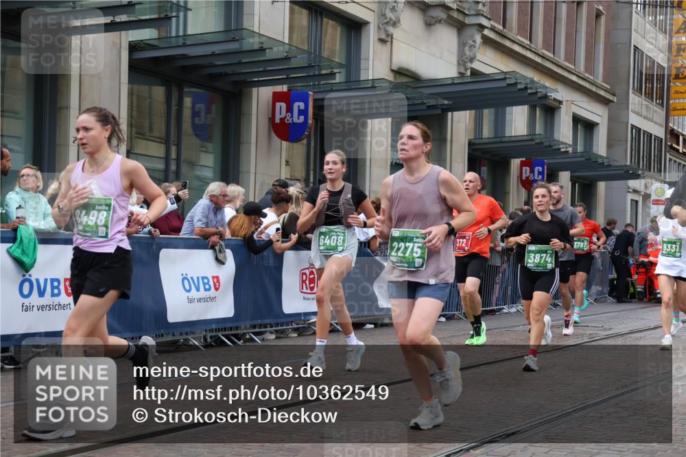 13.09.2026 - 21. swb-Marathon Bremen Strokosch-Dieckow http://msf.ph/oto/10362549 13.09.2026 13:36:34 Ziel 551, 813, 843, 1285, 1641, 1849, 1936, 2241, 2275, 2930, 3122, 3541, 3635, 3787, 3815, 3874, 3909, 3998, 4050, 4261, 4304, 4335, 4410, 4448, 4892, 5061, 5236, 5355, 5447, 5656, 5823, 6050, 6056, 6269, 6280, 6340, 6408, 6431, 6966, 7039, 7046, 7229, 7237, 7398, 7445, 7640, 7656, 8034, 8498, 8685, 8723, 8839, 9310, 9331, 9415, 9589, 9658, 9807, 9840, 164, 372, 900, 1738, 1880, 2467, 2673, 2692, 2700, 2731, 2819, 2823, 2949, 3067, 3585, 4006, 4050 meine-sportfotos.de
