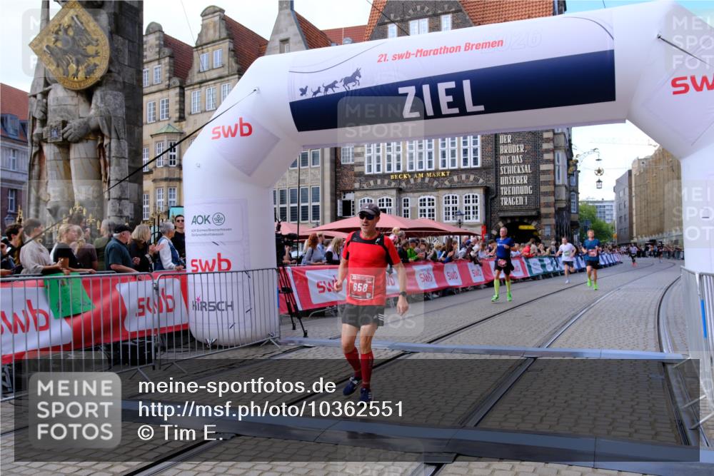 13.09.2026 - 21. swb-Marathon Bremen Tim E. http://msf.ph/oto/10362551 13.09.2026 13:00:07 Ziel 126, 277, 807, 1320, 1485, 1852, 6557, 8850, 9153 meine-sportfotos.de