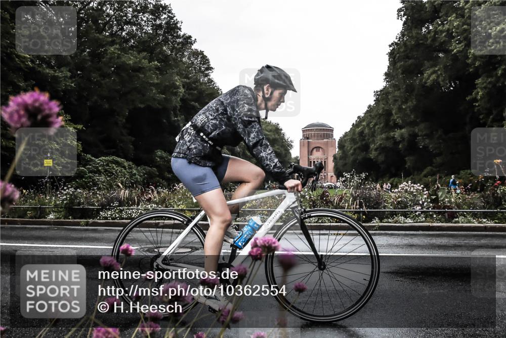 13.09.2026 - Stadtparktriathlon H.Heesch http://msf.ph/oto/10362554 13.09.2026 12:24:03 Radfahren 969, 1188 meine-sportfotos.de