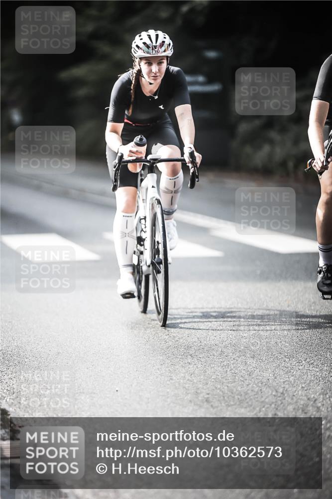 13.09.2026 - Stadtparktriathlon H.Heesch http://msf.ph/oto/10362573 13.09.2026 11:18:59 Radfahren 524, 685, 694, 710, 721, 726, 778, 817 meine-sportfotos.de