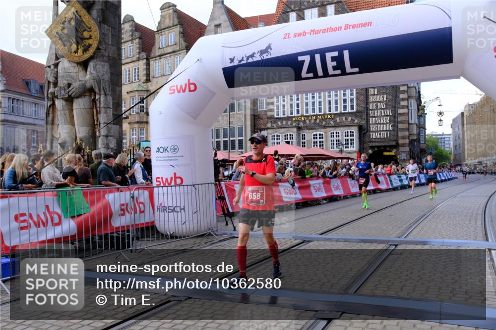 13.09.2026 - 21. swb-Marathon Bremen Tim E. http://msf.ph/oto/10362580 13.09.2026 13:00:07 Ziel 126, 277, 807, 1320, 1485, 1852, 6557, 8850, 9153 meine-sportfotos.de