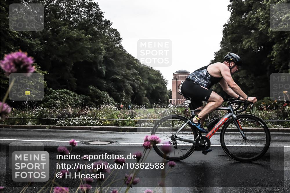 13.09.2026 - Stadtparktriathlon H.Heesch http://msf.ph/oto/10362588 13.09.2026 12:24:25 Radfahren 965, 1025, 1053, 1186 meine-sportfotos.de
