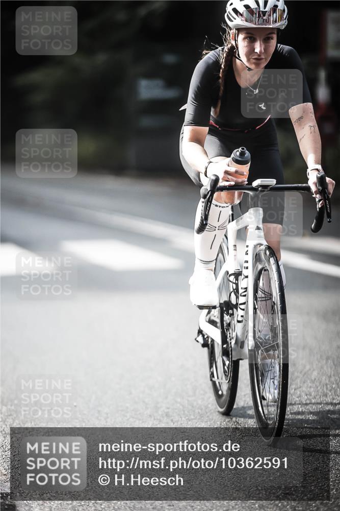 13.09.2026 - Stadtparktriathlon H.Heesch http://msf.ph/oto/10362591 13.09.2026 11:19:00 Radfahren 524, 685, 694, 710, 721, 726, 778, 817 meine-sportfotos.de