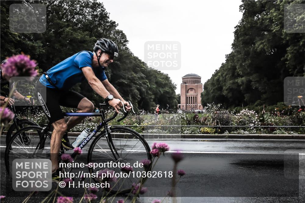 13.09.2026 - Stadtparktriathlon H.Heesch http://msf.ph/oto/10362618 13.09.2026 12:24:37 Radfahren 964, 1039, 1044, 1114, 1170, 1174 meine-sportfotos.de
