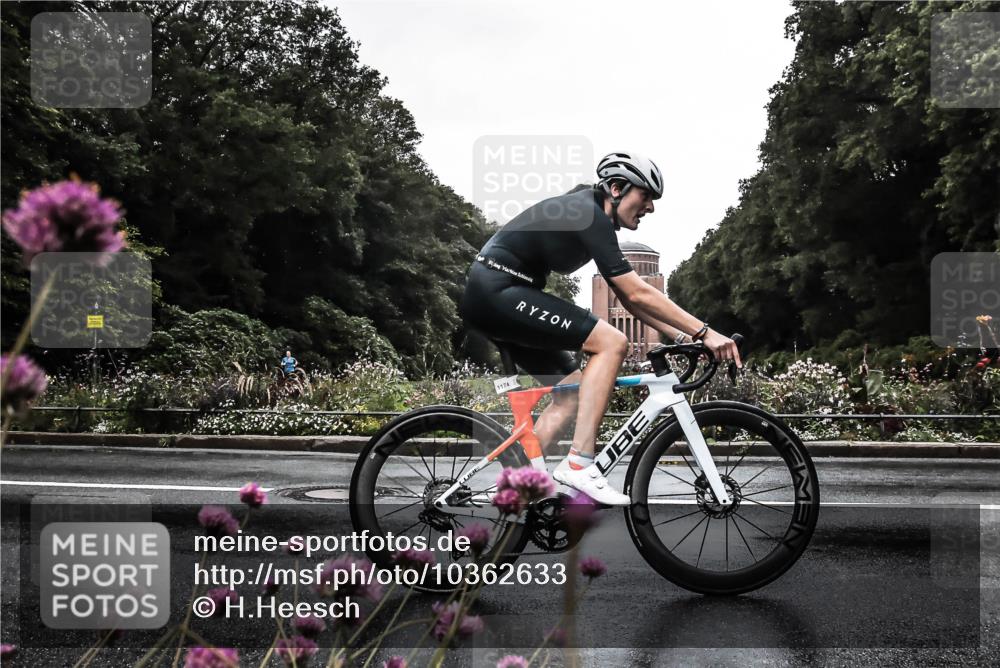 13.09.2026 - Stadtparktriathlon H.Heesch http://msf.ph/oto/10362633 13.09.2026 12:24:38 Radfahren 964, 1039, 1044, 1114, 1170, 1174 meine-sportfotos.de