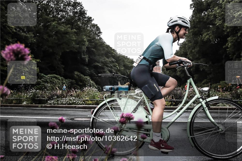 13.09.2026 - Stadtparktriathlon H.Heesch http://msf.ph/oto/10362642 13.09.2026 12:24:40 Radfahren 964, 995, 1039, 1044, 1114, 1166, 1170, 1174 meine-sportfotos.de