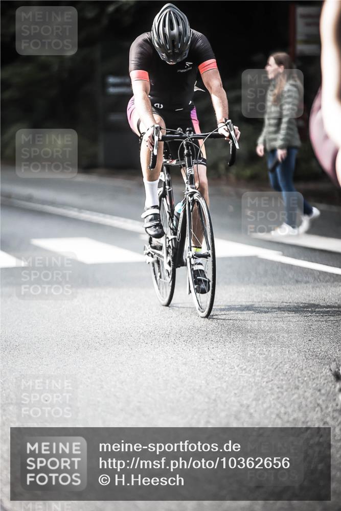 13.09.2026 - Stadtparktriathlon H.Heesch http://msf.ph/oto/10362656 13.09.2026 11:19:02 Radfahren 524, 598, 685, 694, 710, 721, 726, 778, 817 meine-sportfotos.de