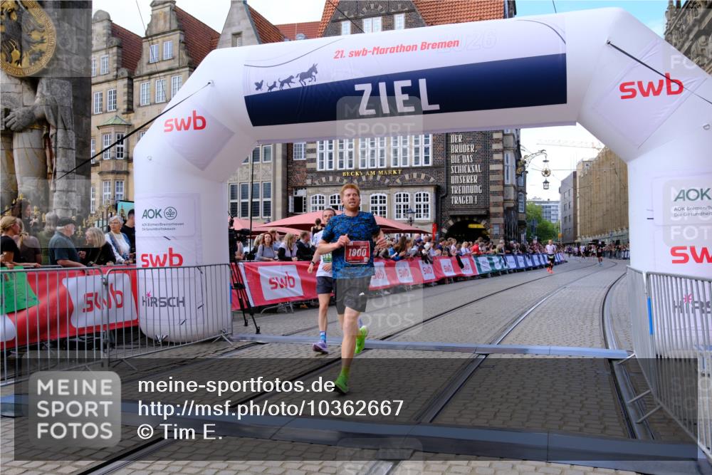 13.09.2026 - 21. swb-Marathon Bremen Tim E. http://msf.ph/oto/10362667 13.09.2026 13:00:11 Ziel 603, 735, 807, 1320, 1485, 6557, 8850, 9153 meine-sportfotos.de