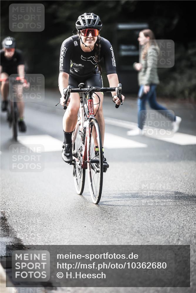 13.09.2026 - Stadtparktriathlon H.Heesch http://msf.ph/oto/10362680 13.09.2026 11:19:03 Radfahren 524, 598, 694, 710, 721, 726, 778, 817 meine-sportfotos.de