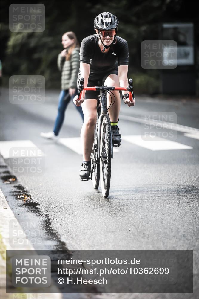 13.09.2026 - Stadtparktriathlon H.Heesch http://msf.ph/oto/10362699 13.09.2026 11:19:05 Radfahren 524, 598, 710, 721, 726, 778, 817 meine-sportfotos.de