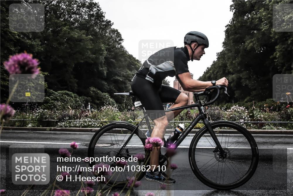 13.09.2026 - Stadtparktriathlon H.Heesch http://msf.ph/oto/10362710 13.09.2026 12:25:08 Radfahren 887, 1016, 1036, 1168 meine-sportfotos.de