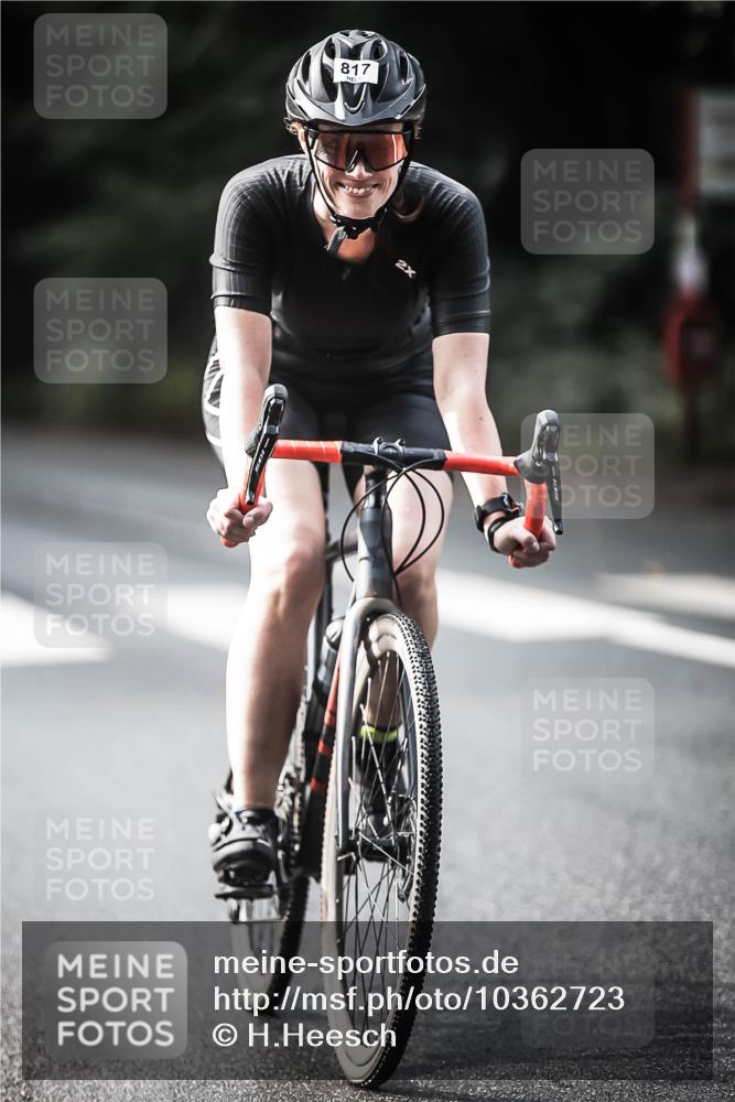13.09.2026 - Stadtparktriathlon H.Heesch http://msf.ph/oto/10362723 13.09.2026 11:19:05 Radfahren 524, 598, 710, 721, 726, 778, 817 meine-sportfotos.de