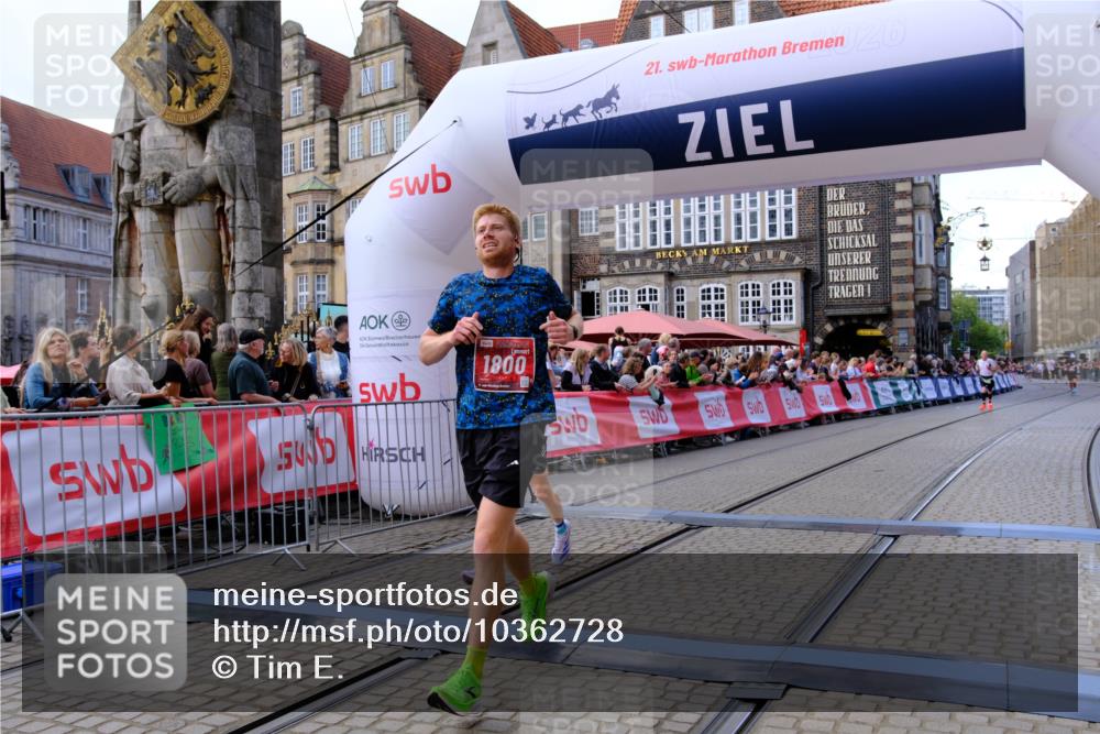 13.09.2026 - 21. swb-Marathon Bremen Tim E. http://msf.ph/oto/10362728 13.09.2026 13:00:11 Ziel 603, 735, 807, 1320, 1485, 6557, 8850, 9153 meine-sportfotos.de