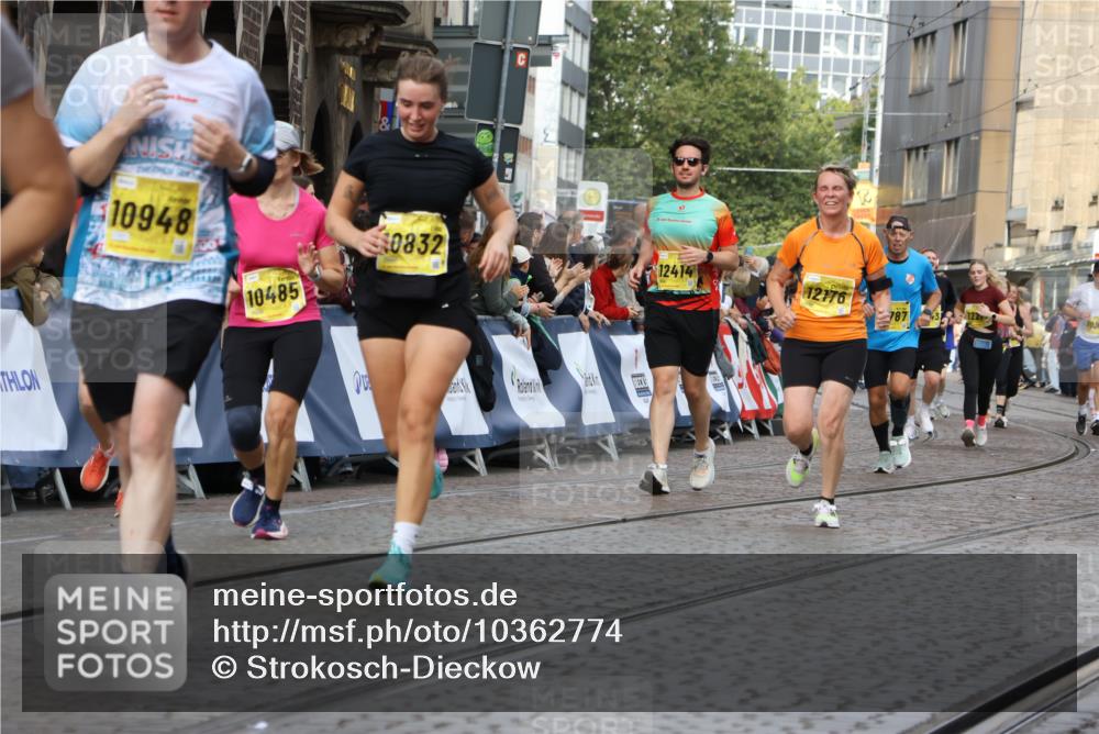 13.09.2026 - 21. swb-Marathon Bremen Strokosch-Dieckow http://msf.ph/oto/10362774 13.09.2026 10:58:56 Ziel 10878, 10879, 11004, 11030, 11189, 11228, 11384, 11488, 11743, 11955, 12180, 12237, 12320, 12499, 12505, 10383, 10415, 10427, 10477, 10668, 10843, 11034, 11602, 11913, 12015, 12127, 12131, 12200, 12271, 12297 meine-sportfotos.de