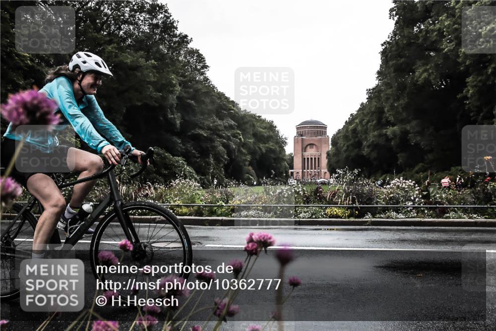 13.09.2026 - Stadtparktriathlon H.Heesch http://msf.ph/oto/10362777 13.09.2026 12:25:35 Radfahren 1162 meine-sportfotos.de