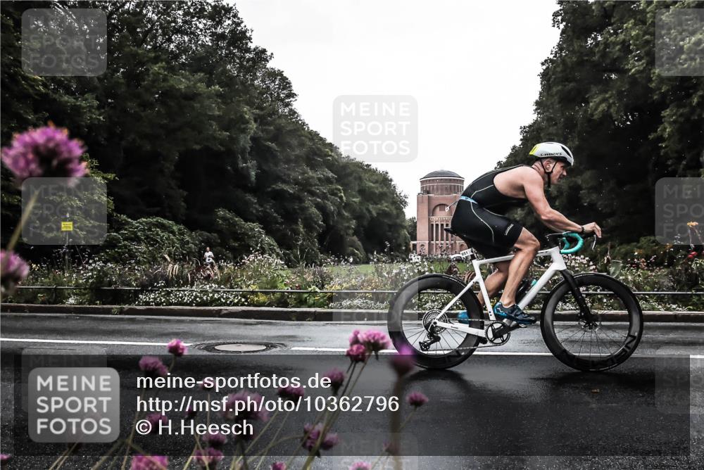 13.09.2026 - Stadtparktriathlon H.Heesch http://msf.ph/oto/10362796 13.09.2026 12:25:44 Radfahren 951, 974, 1097 meine-sportfotos.de
