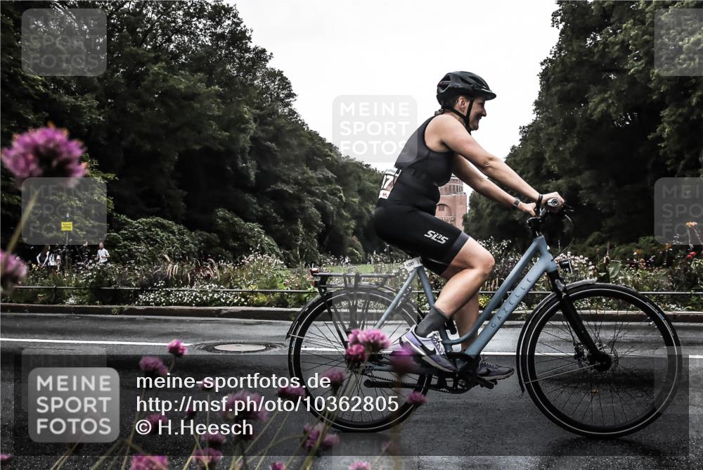 13.09.2026 - Stadtparktriathlon H.Heesch http://msf.ph/oto/10362805 13.09.2026 12:25:47 Radfahren 951, 981, 1097 meine-sportfotos.de